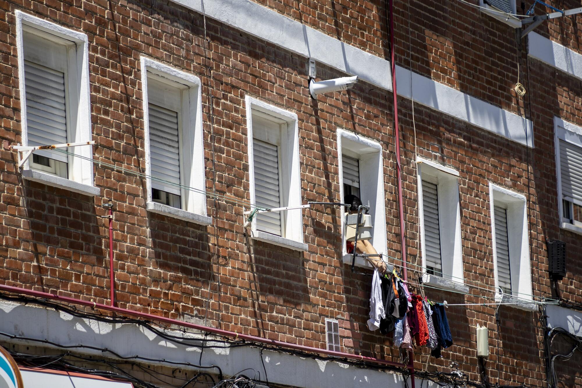 Carabanchel Matilde Hernandez ventana ropa